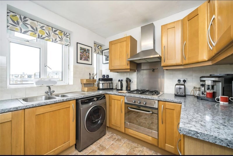 Flat Trafalgar Road in Greater London