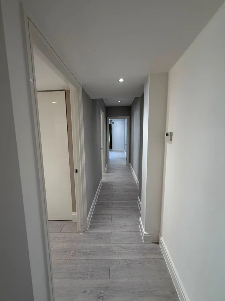Flat Canfield Gardens in Greater London