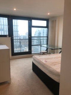 Room City Road in Greater London