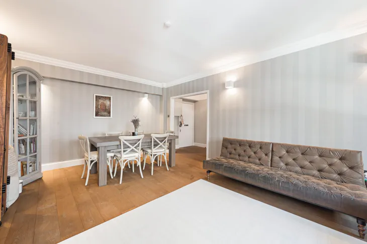 Flat Allsop Place in City of Westminster