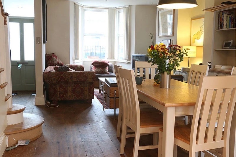 Room Nutbrook Street in Greater London