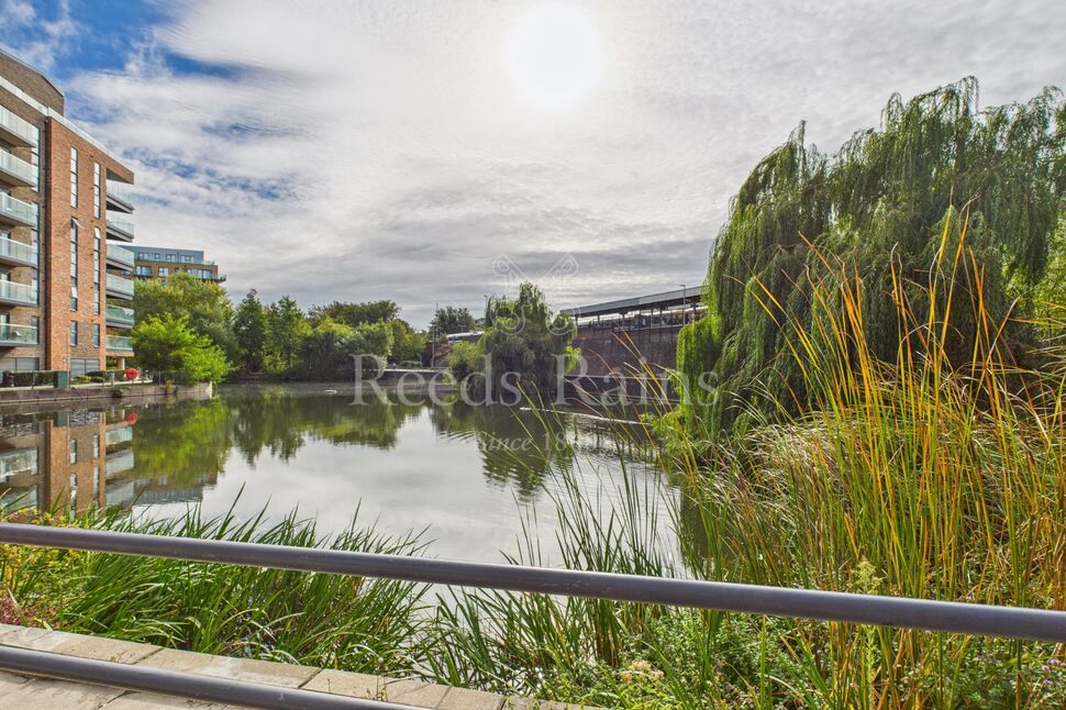 Flat William Mundy Way in Dartford