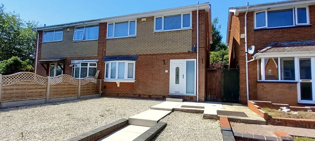 House Fairlie Crescent in Birmingham