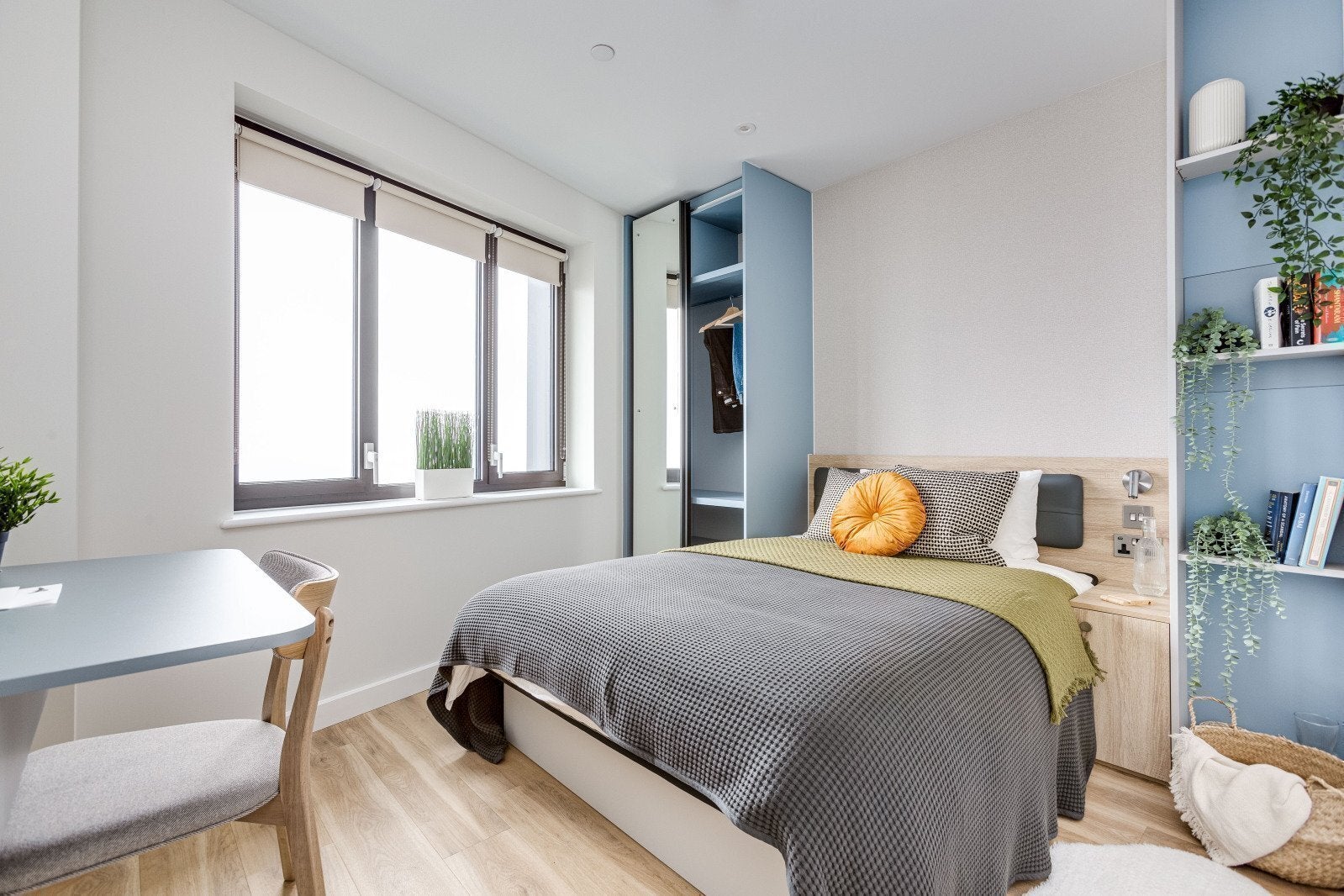 Flat College Road in Greater London