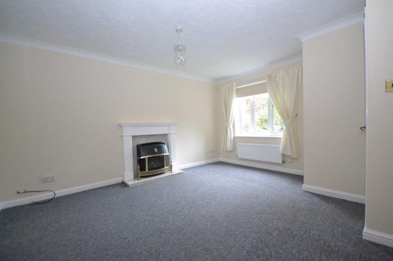 House Exbury Way in Nuneaton and Bedworth