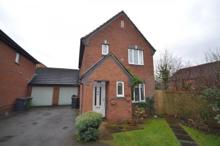House Exbury Way in Nuneaton and Bedworth