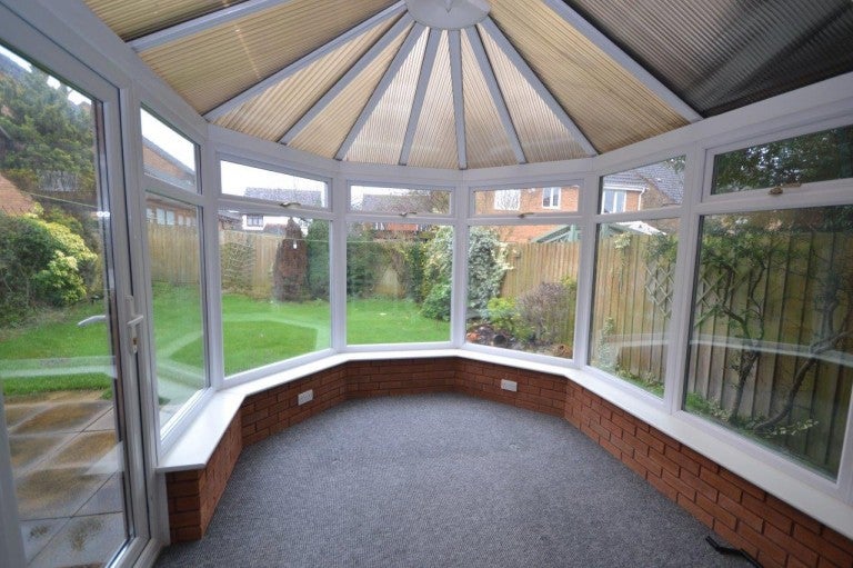 House Exbury Way in Nuneaton and Bedworth