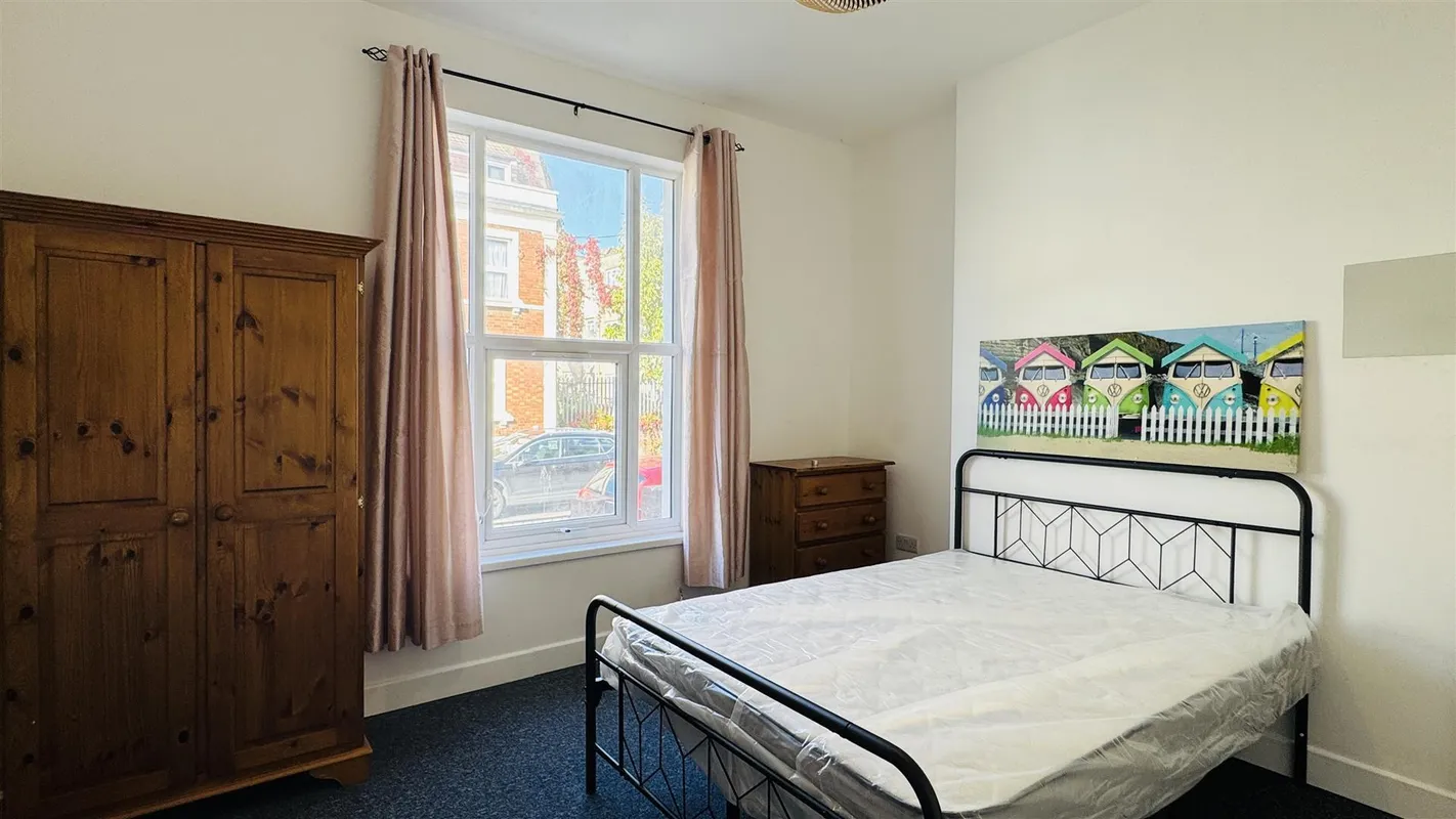 Room Argyle Road in Bristol