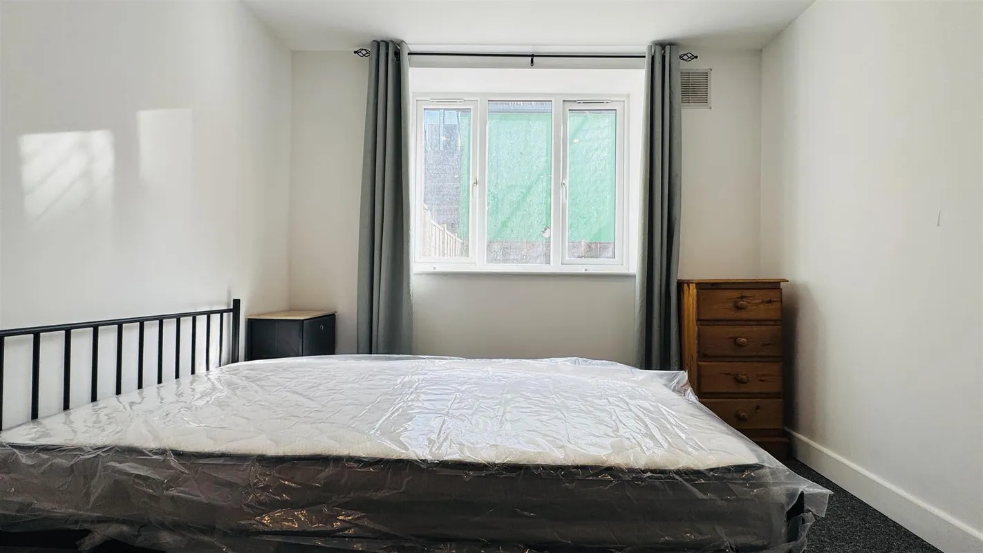 Room Argyle Road in Bristol