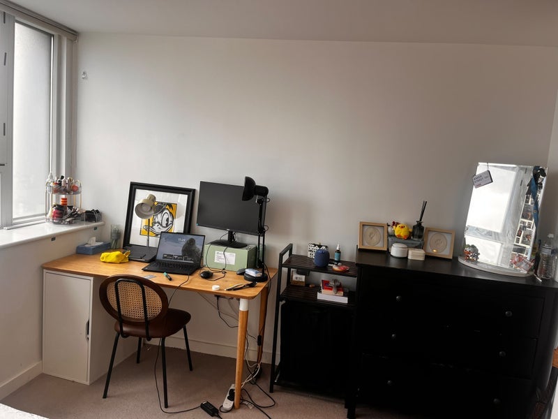 Room Rainhill Way in Greater London