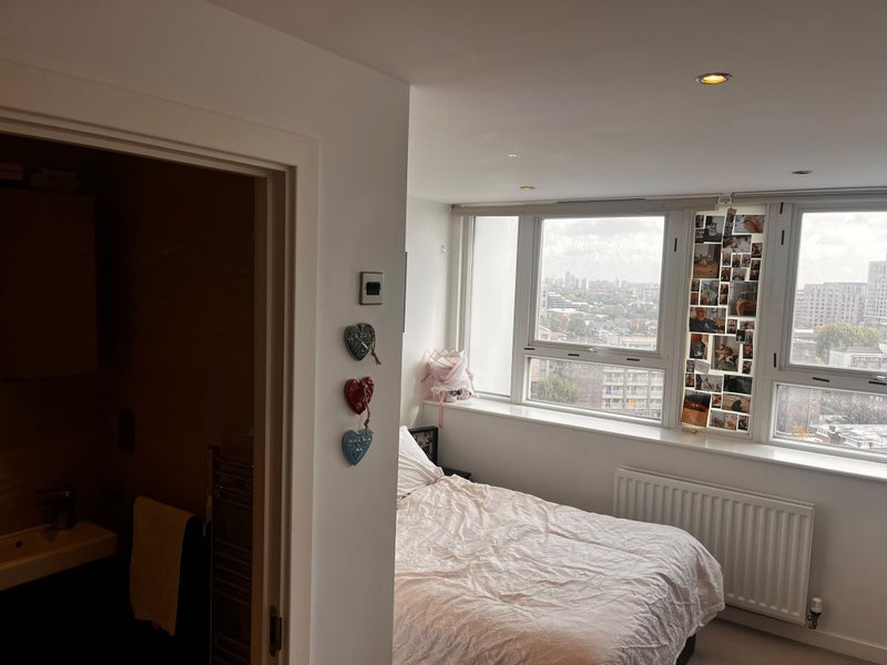 Room Rainhill Way in Greater London
