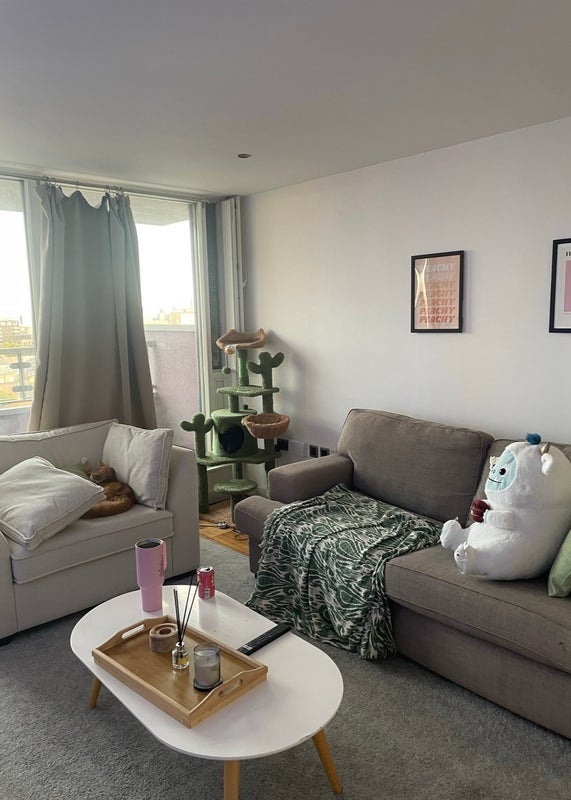 Room Rainhill Way in Greater London