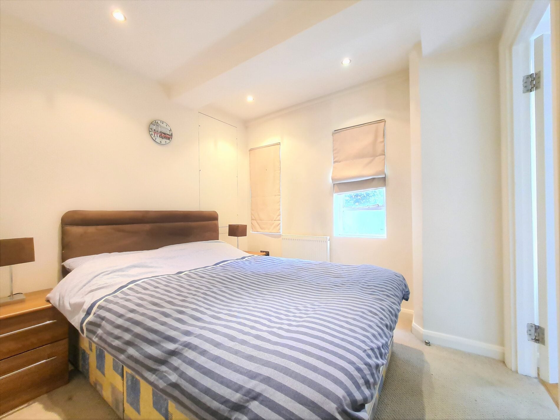 Flat Sloane Avenue in Greater London