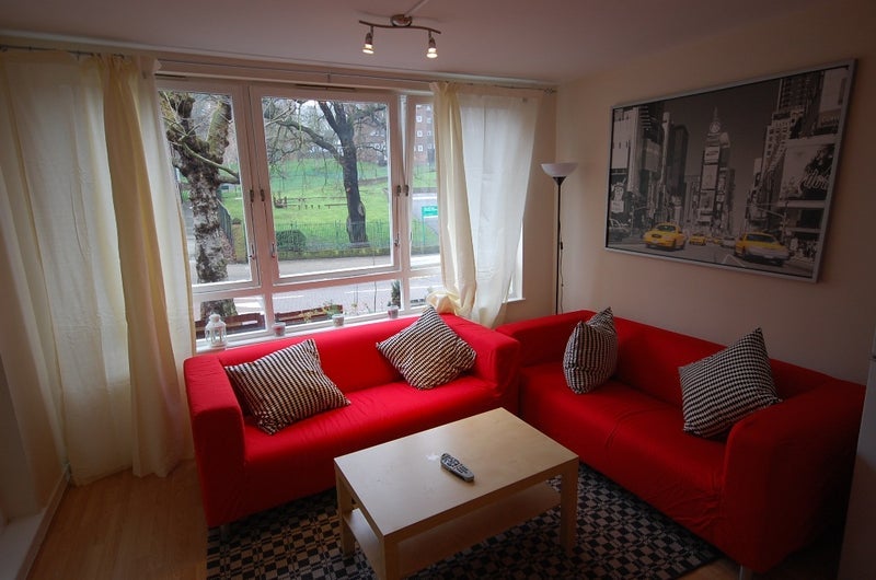 Room Beaumont Road in Greater London