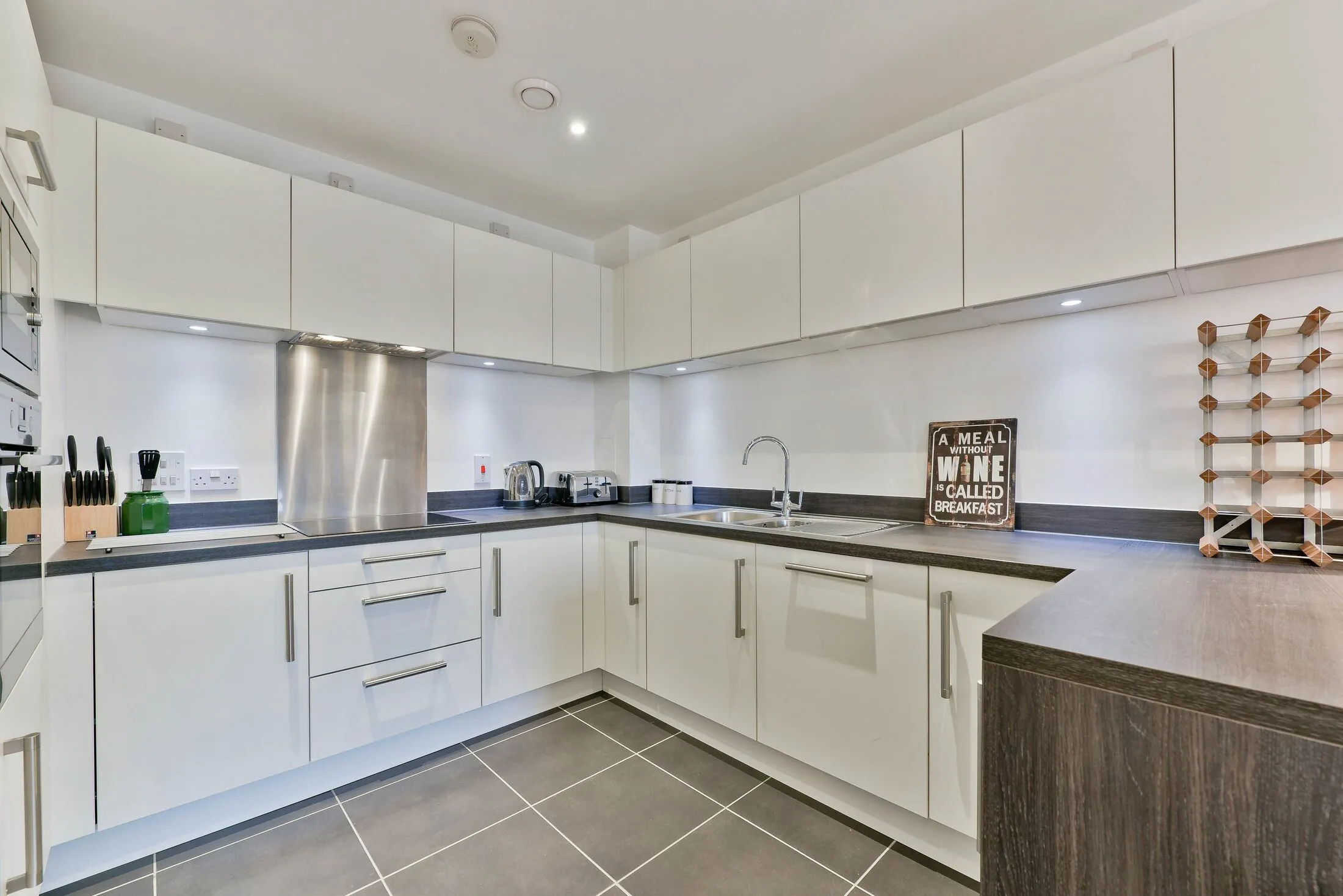 Flat Harford Street in Greater London