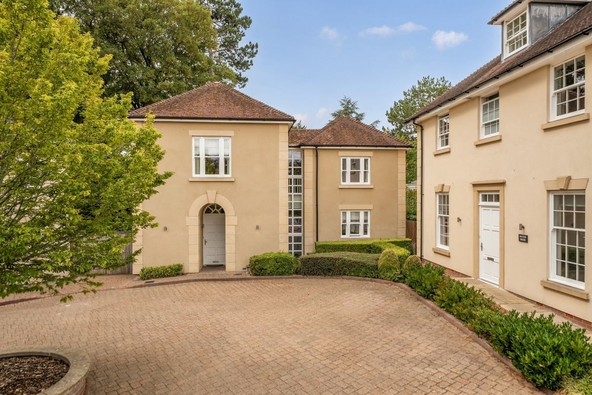 House Mornington Drive in Winchester
