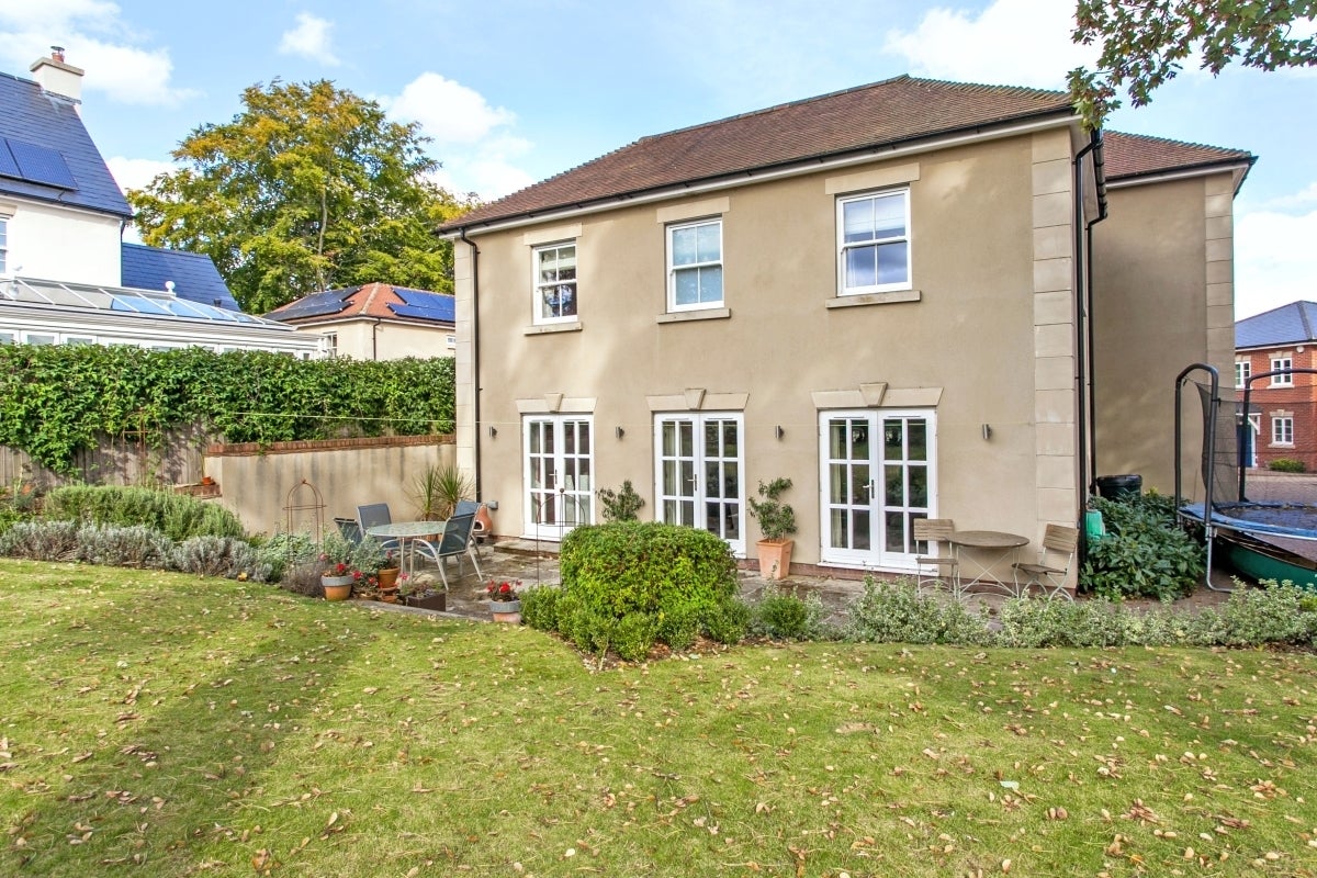 House Mornington Drive in Winchester