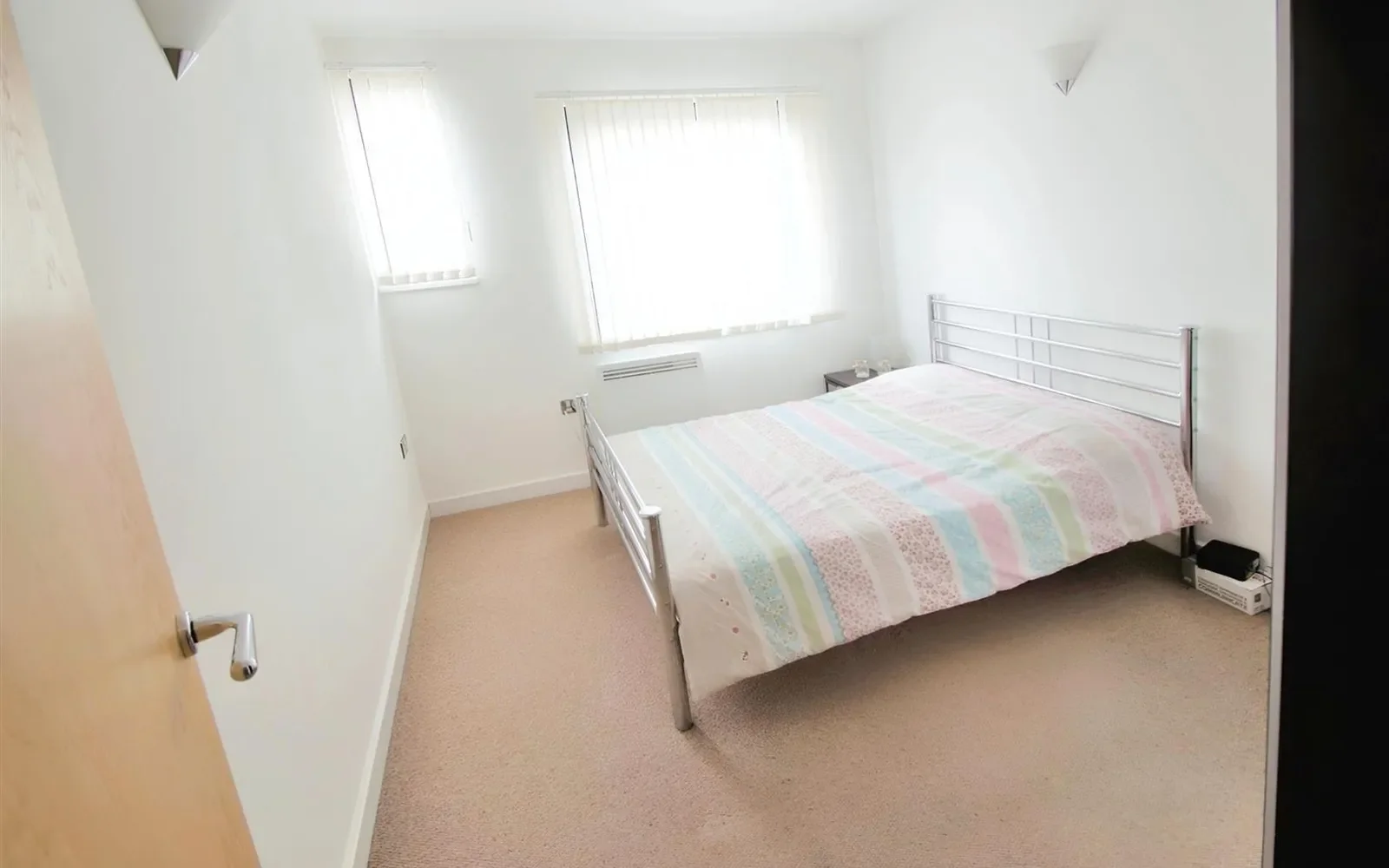 Flat Avocet Close in Rugby