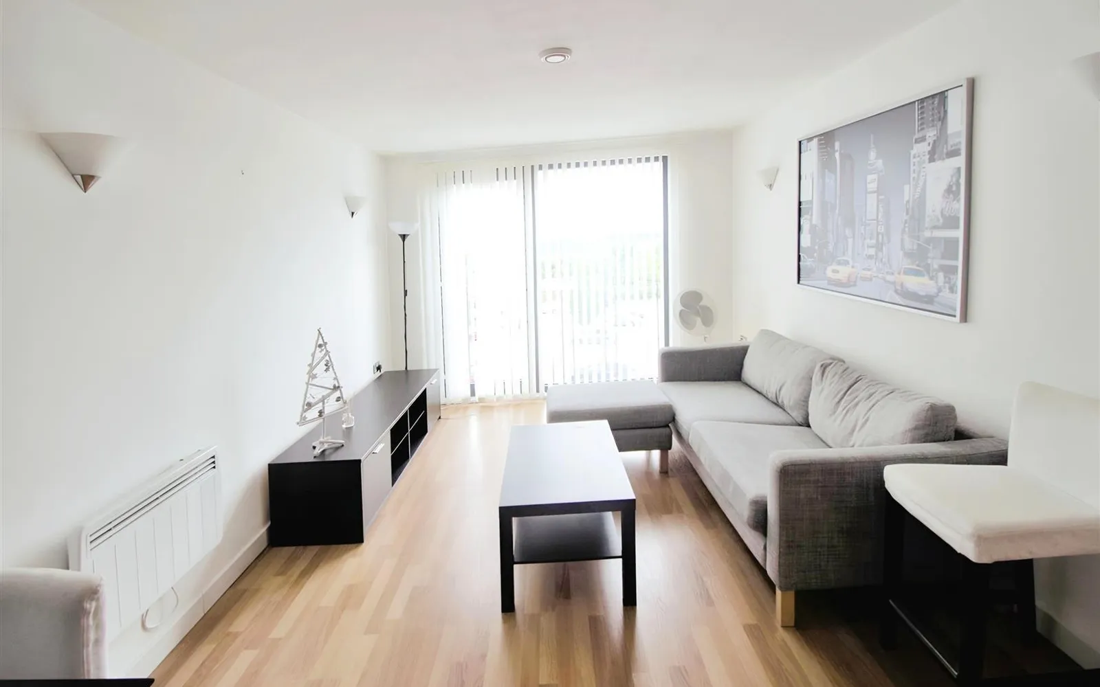 Flat Avocet Close in Rugby