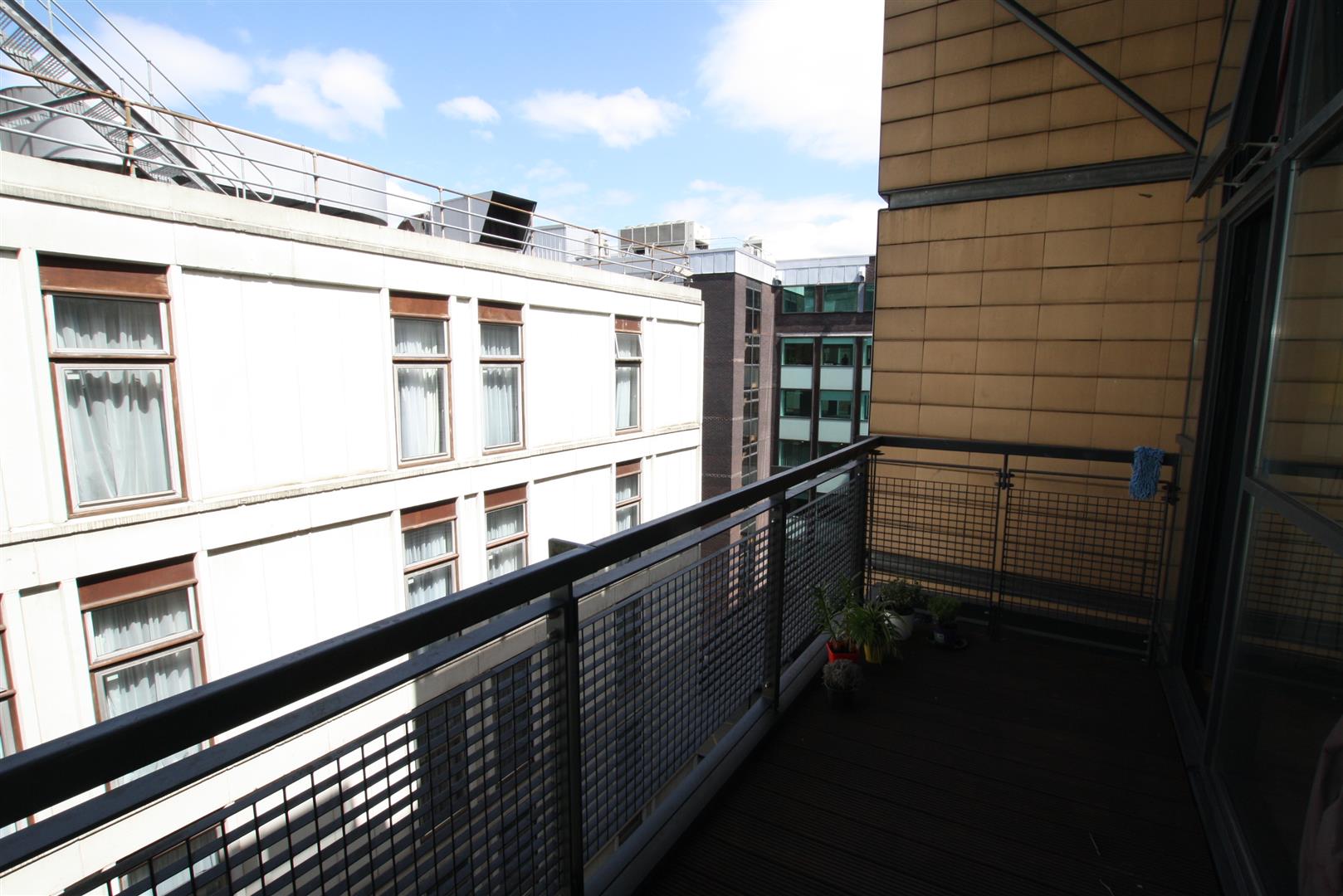 Flat Aytoun Street in Manchester
