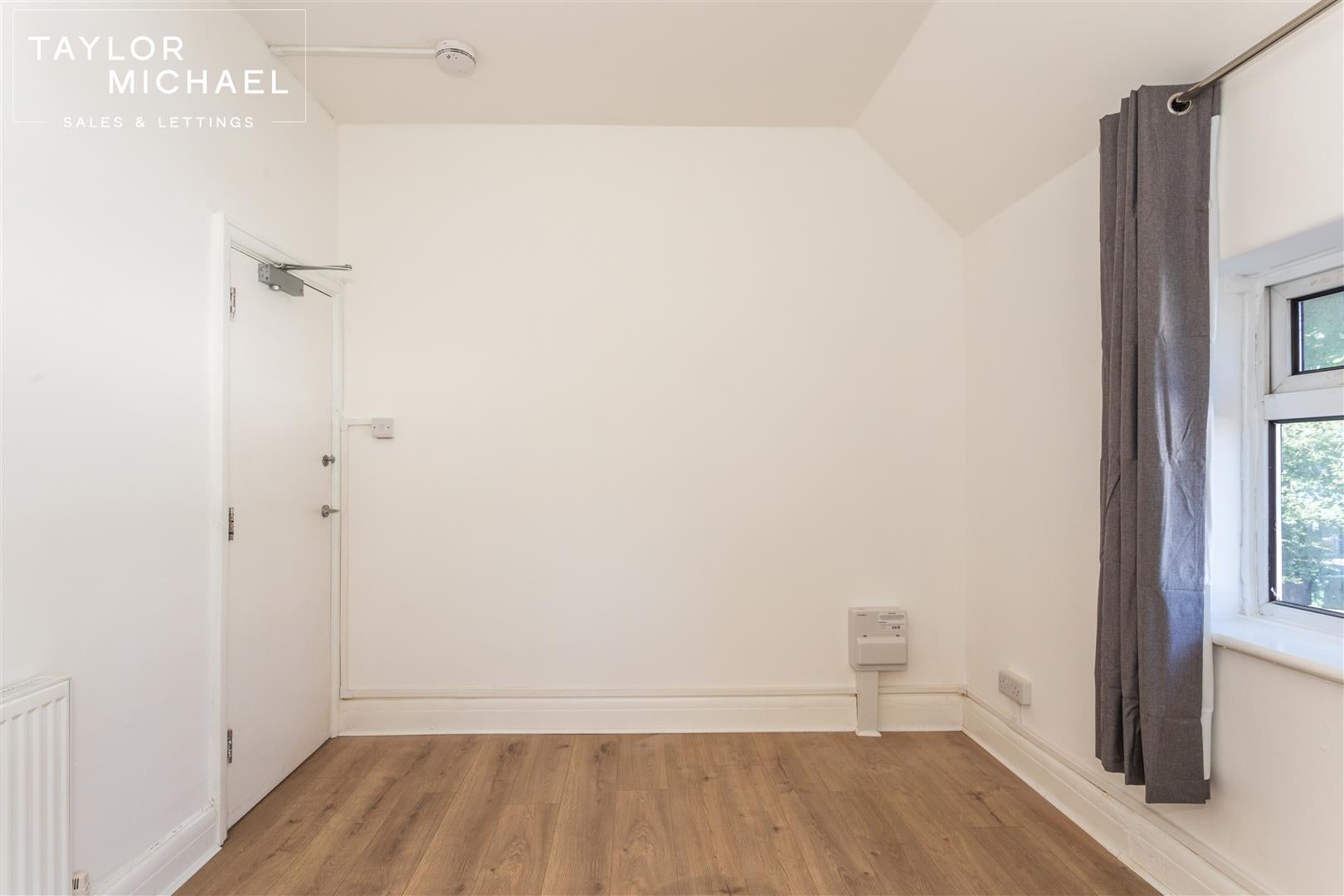 Room Holland Road in Hove