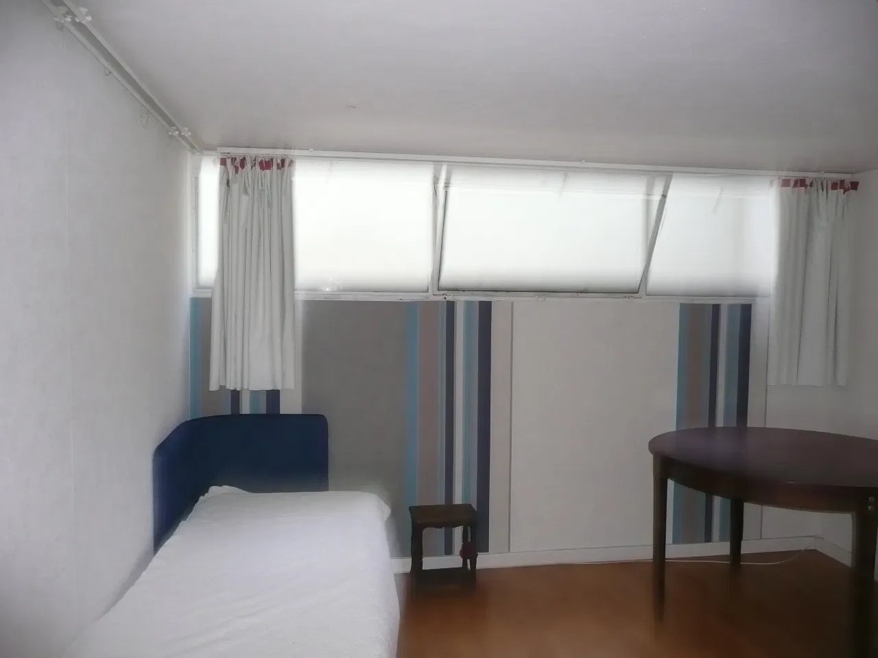 Room Allée de Bellevue in La Celle-Saint-Cloud