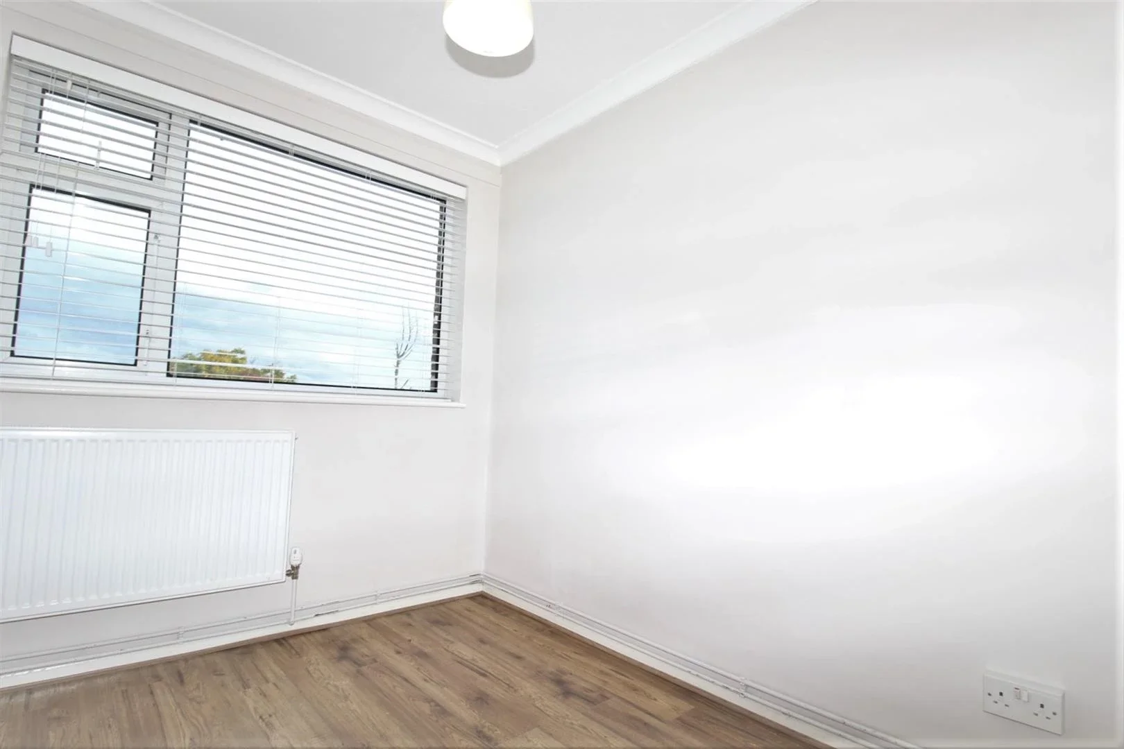 Flat The Ridgeway in Greater London