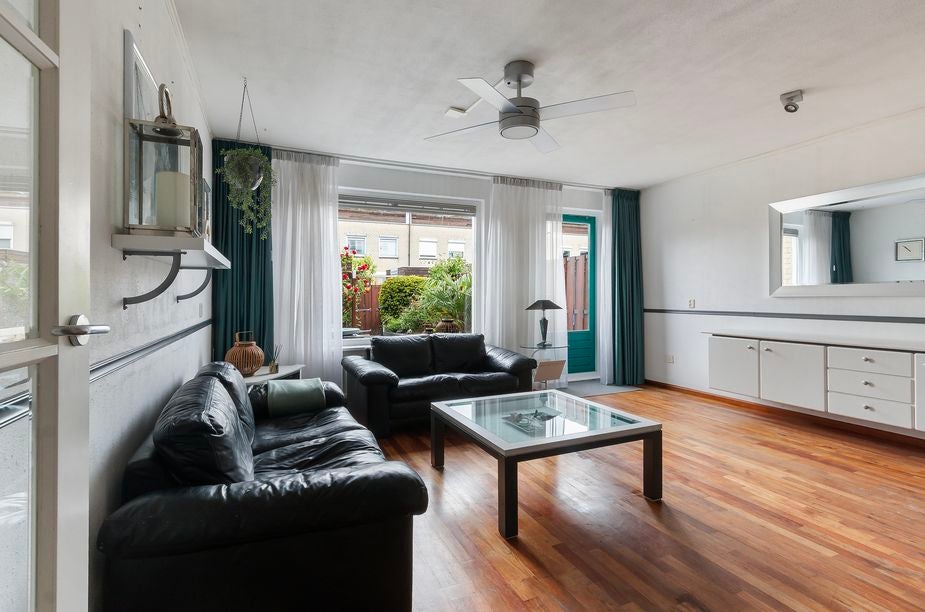 Tussenwoning te koop: Marowijne 147, Dordrecht