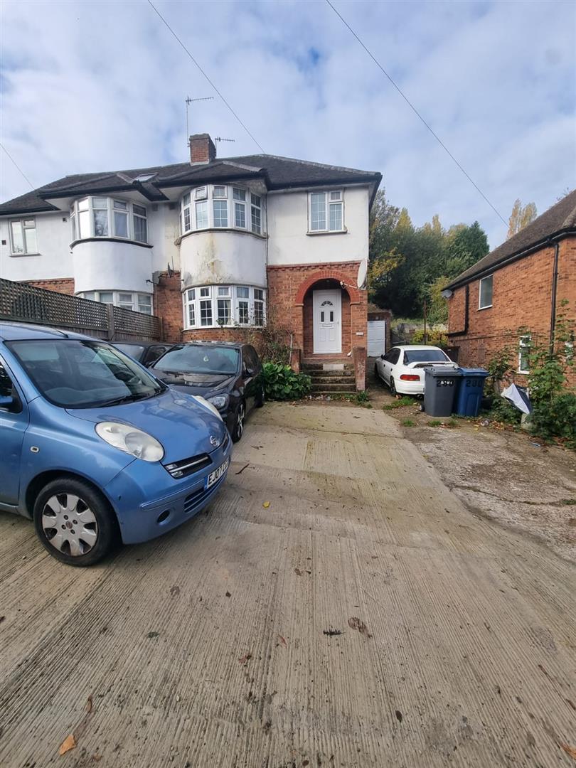 House Desborough Avenue in High Wycombe