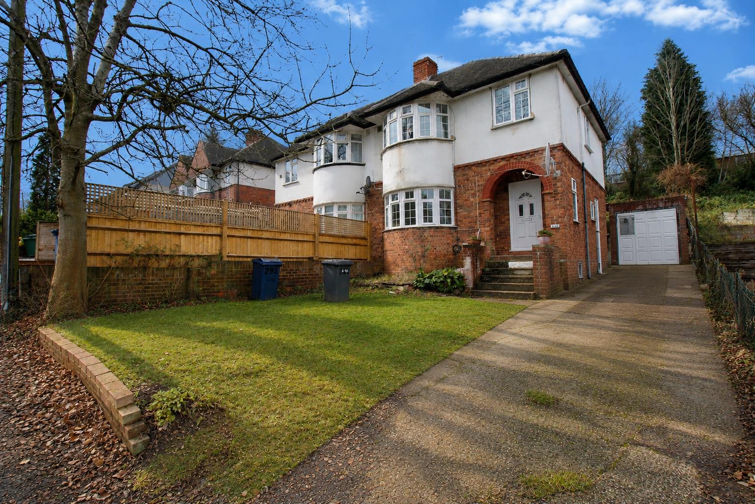 House Desborough Avenue in High Wycombe