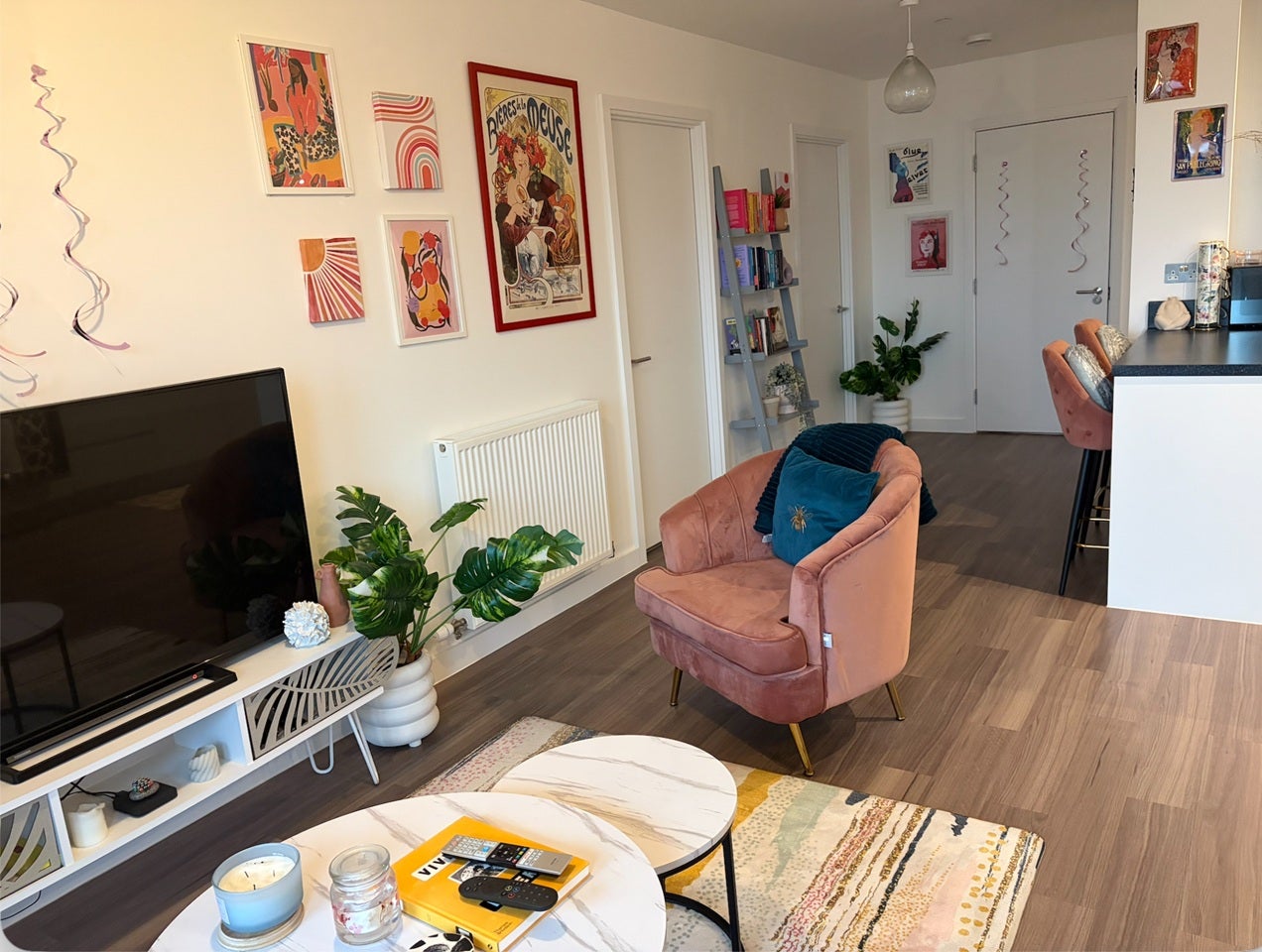 Room Acton Lane in Greater London