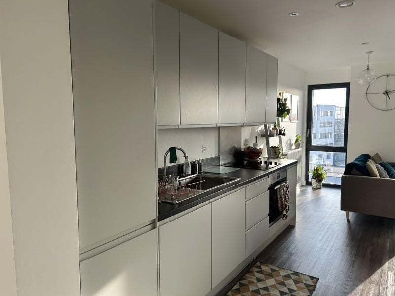 Room Acton Lane in Greater London