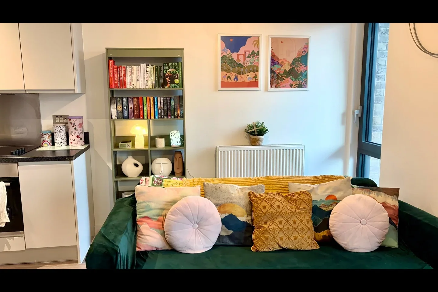 Room Acton Lane in Greater London