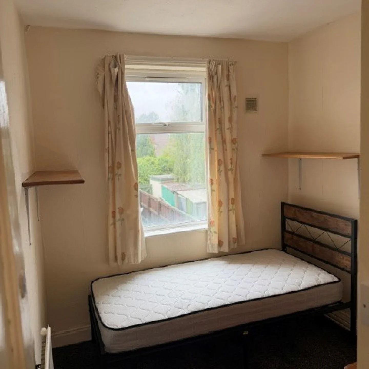 Room Underwood Lane in Crewe