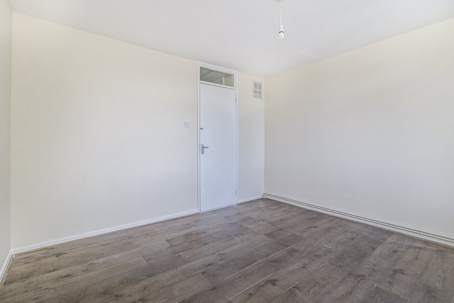 House Byron Close in Greater London