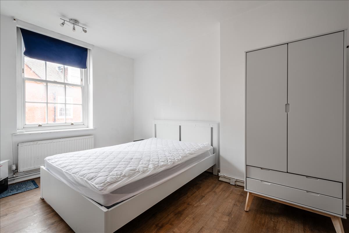 Flat Bateman Street in City of Westminster