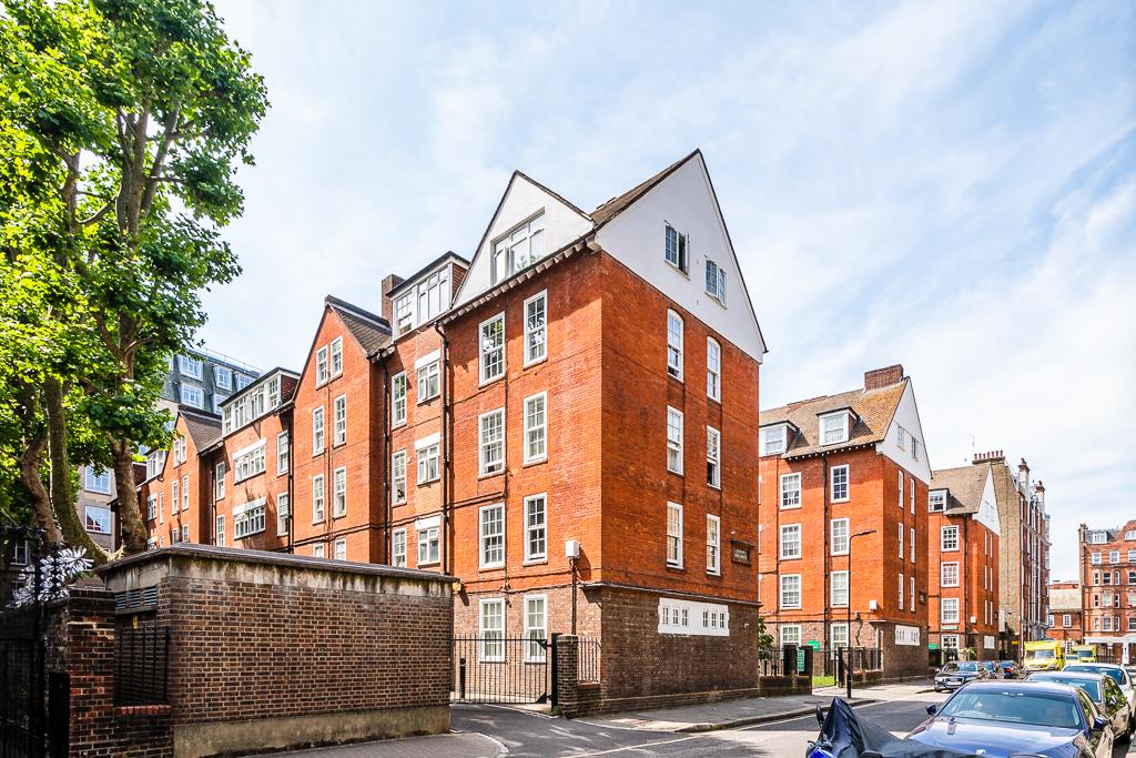 Flat Bateman Street in City of Westminster