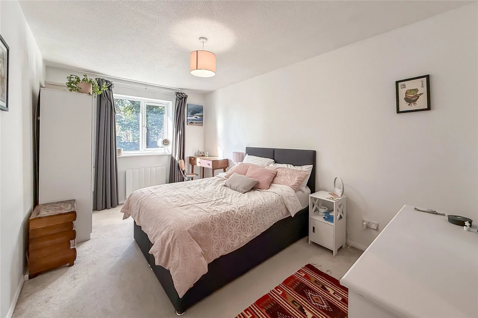 Flat Battlefield Road in St Albans