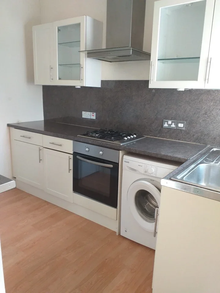 Flat Starling Mews in Greater London