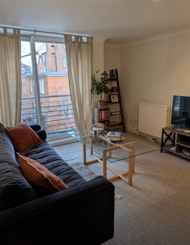 Flat Woodfield Road in City of Westminster