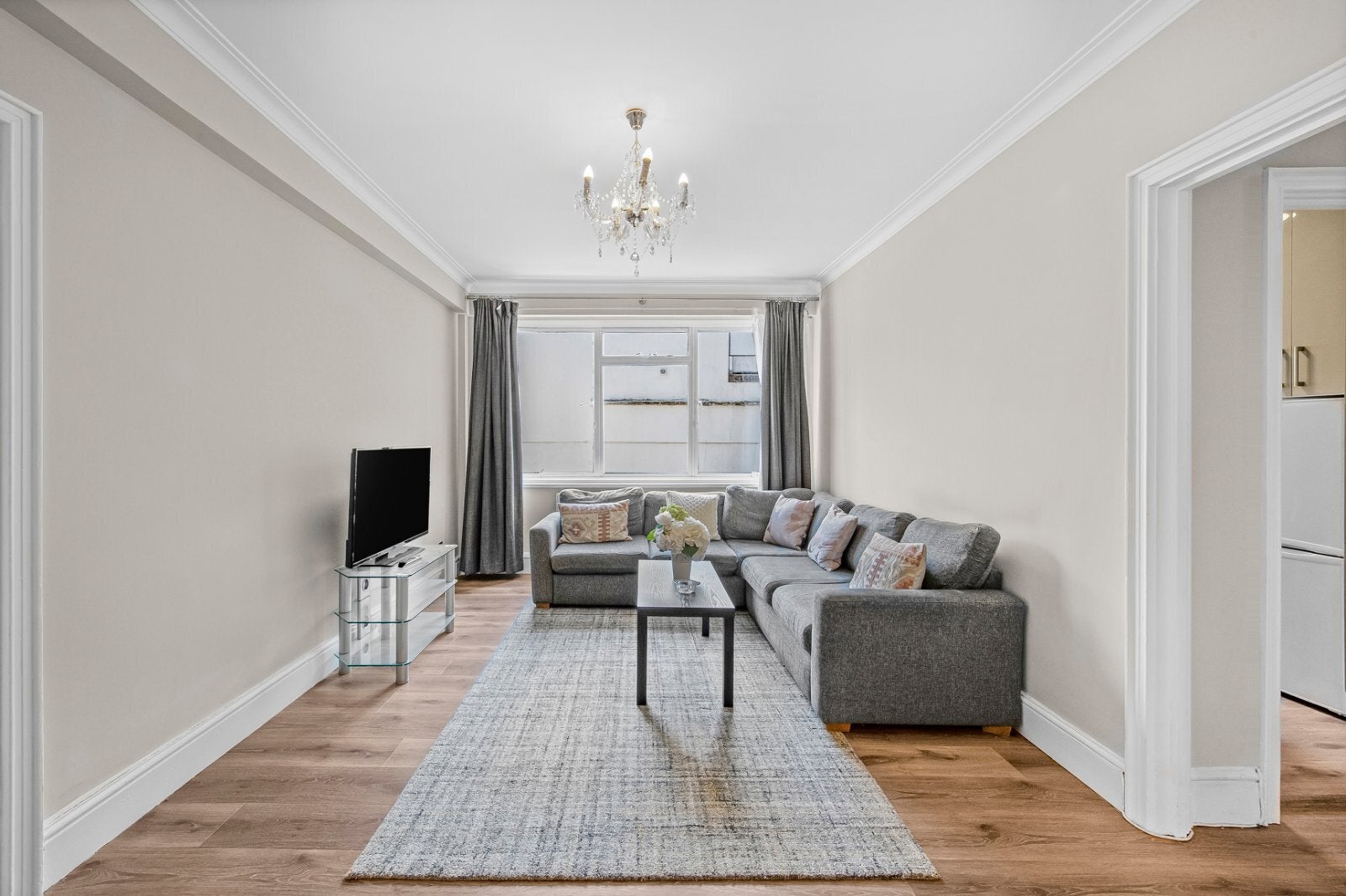 Flat Hyde Park Square in City of Westminster