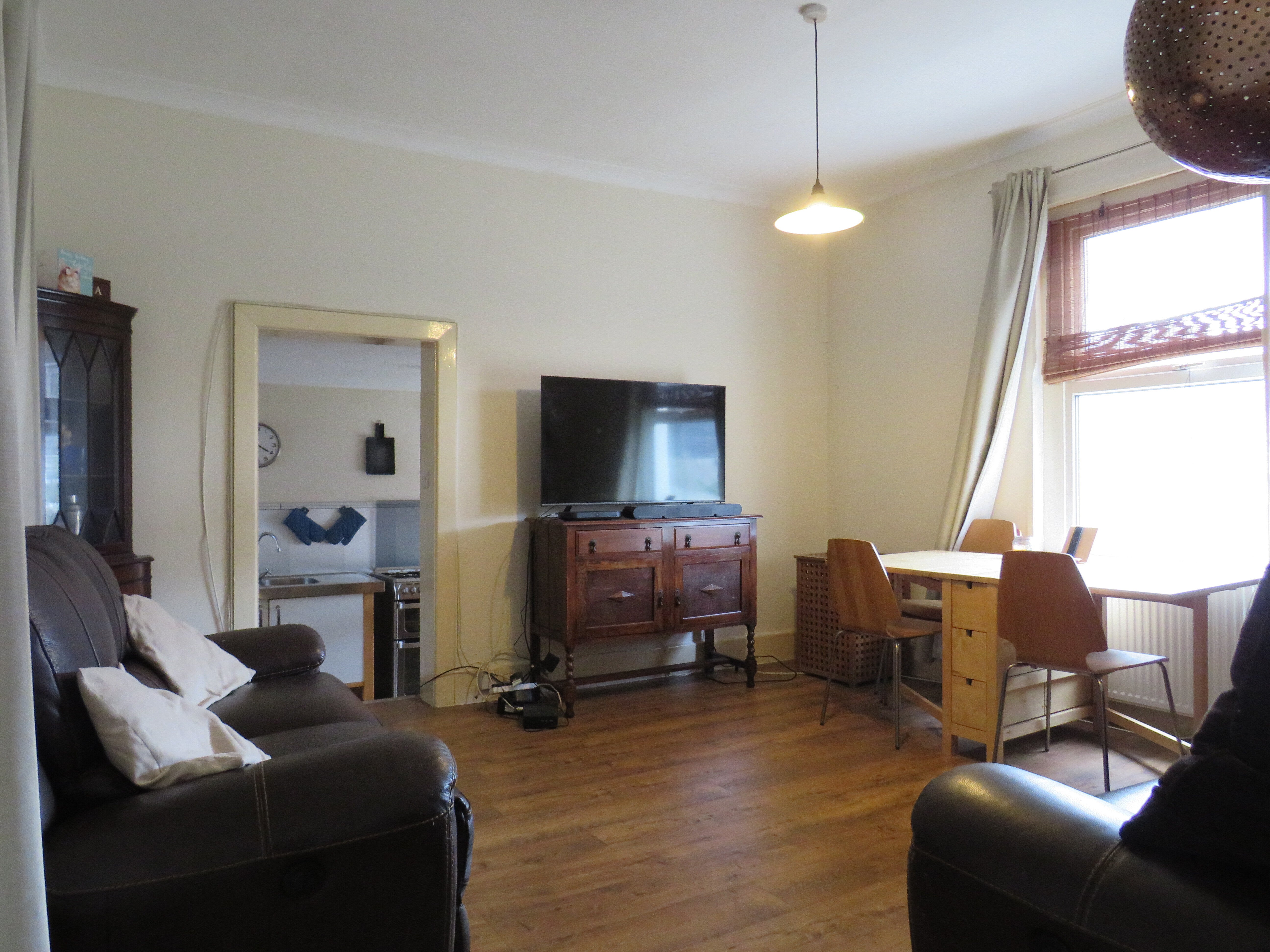 Flat Devizes Road in Salisbury