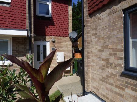 House Bourne Close in Basildon