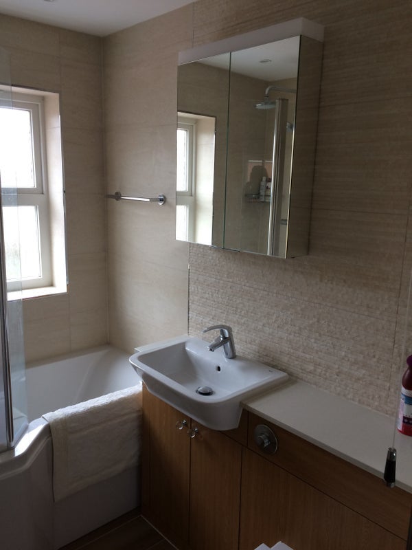 Room Rose Oak Drive in Bristol