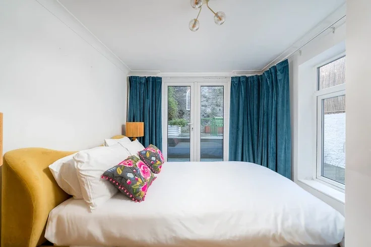 Flat Shirland Road in City of Westminster