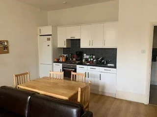 Flat Carlton Drive in Greater London