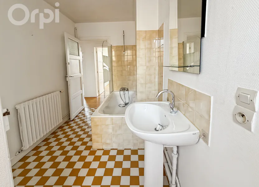 Appartement Rue du Petit Chaalis à Senlis