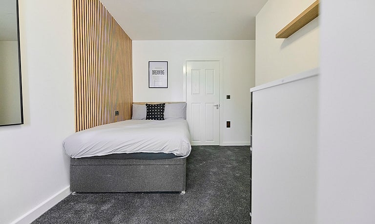 Room Silver Street in Sheffield