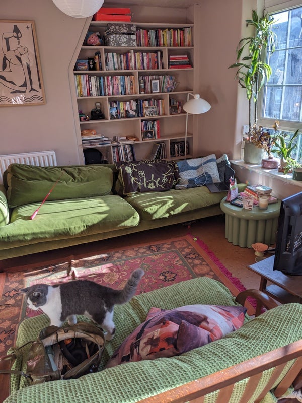 Flat Barville Close in Greater London