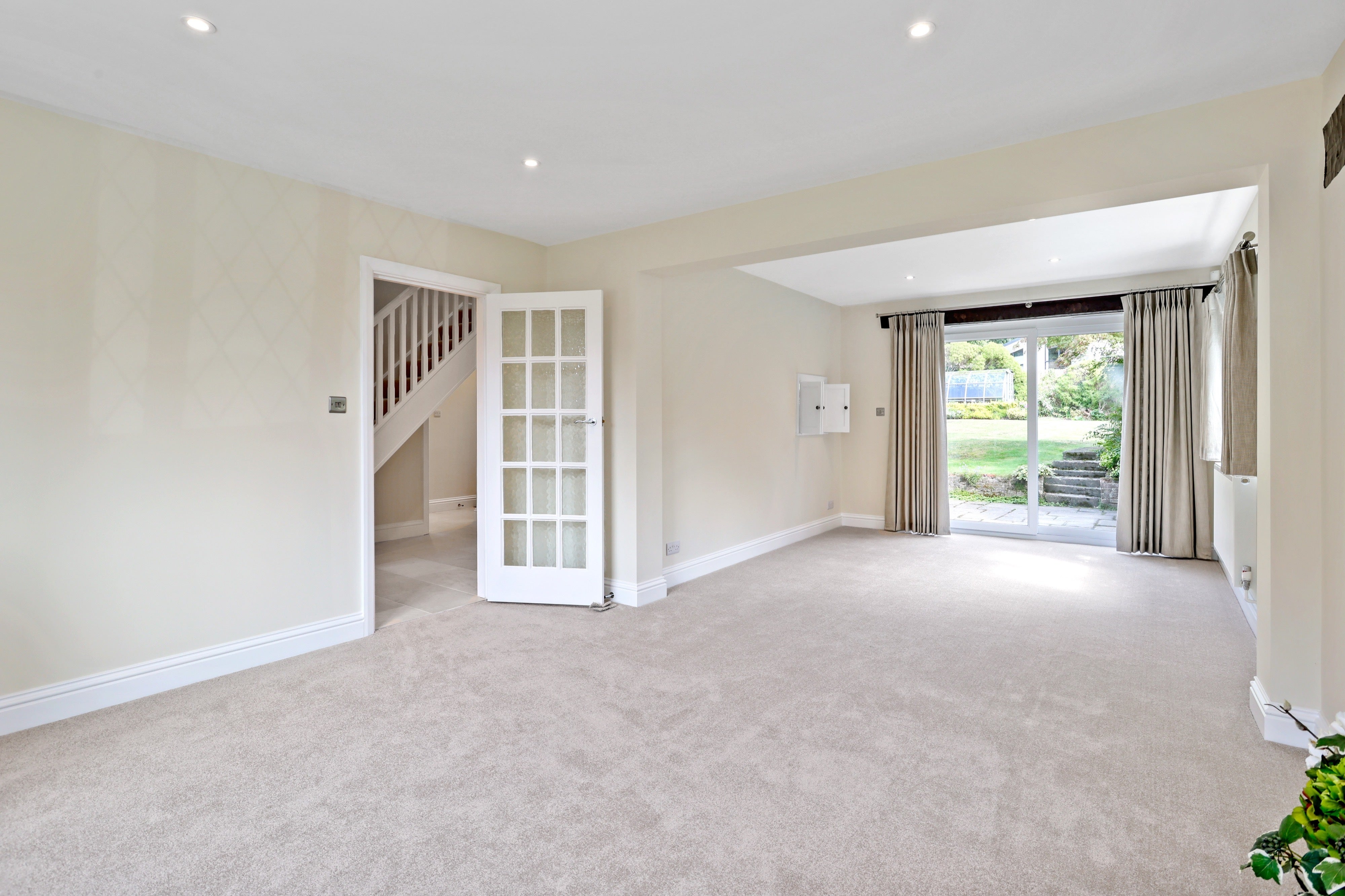 House Riverside Drive in Elmbridge